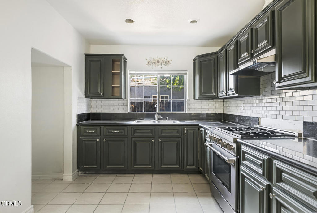 9824 Catawba Avenue Property Photo 14