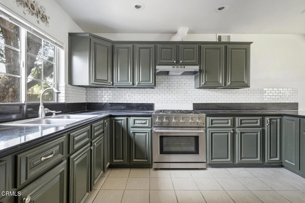 9824 Catawba Avenue Property Photo 15