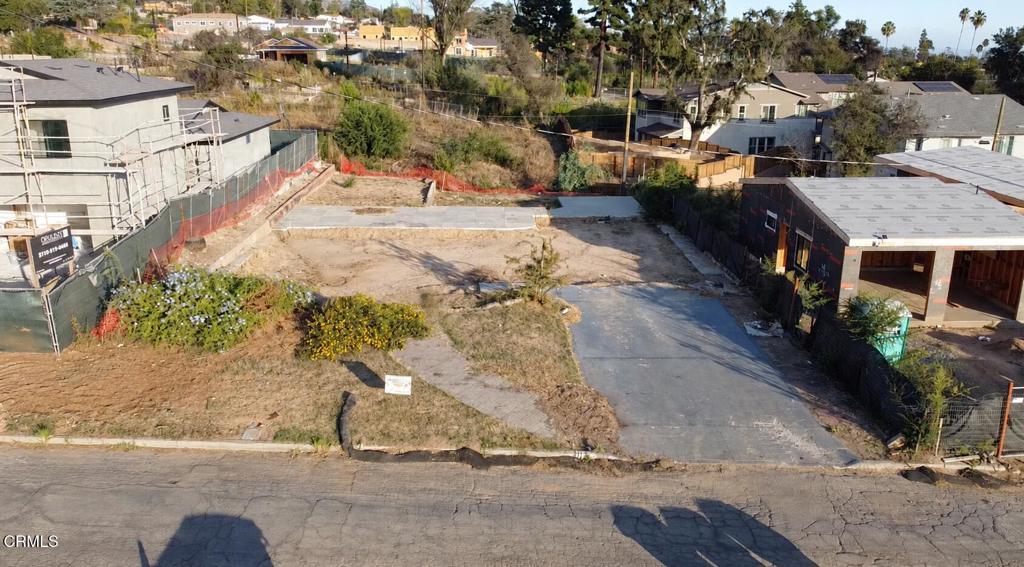3112 Highview Avenue Property Photo 1