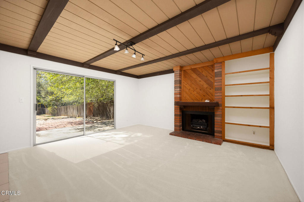1740 Foothill Boulevard Property Photo 12