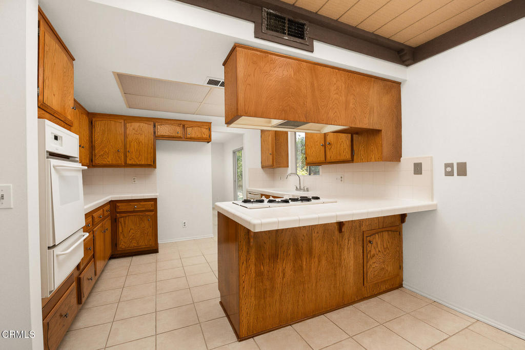 1740 Foothill Boulevard Property Photo 15