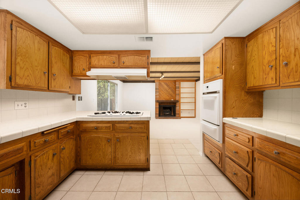 1740 Foothill Boulevard Property Photo 17