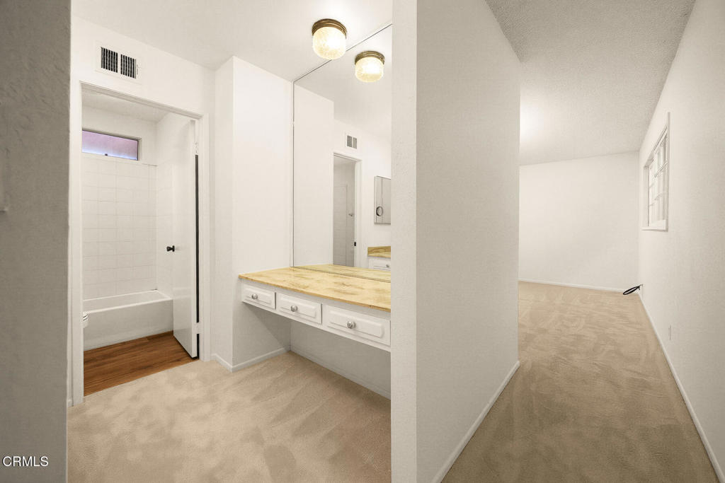 1740 Foothill Boulevard Property Photo 25