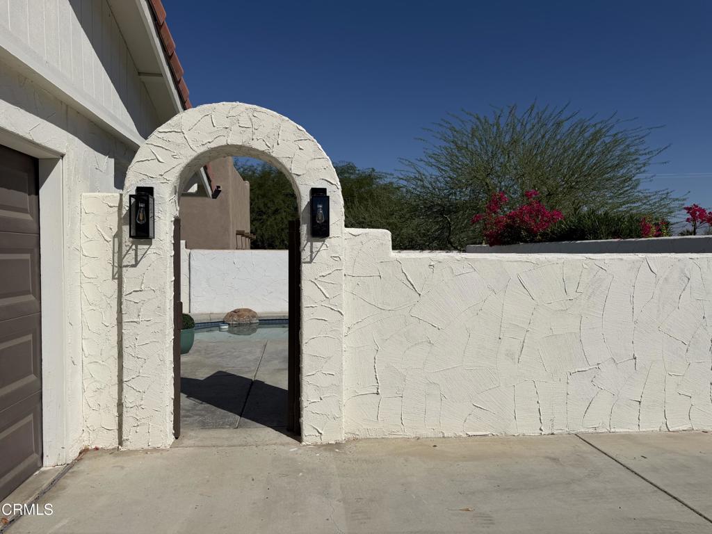 53025 Avenida Diaz Property Photo 2