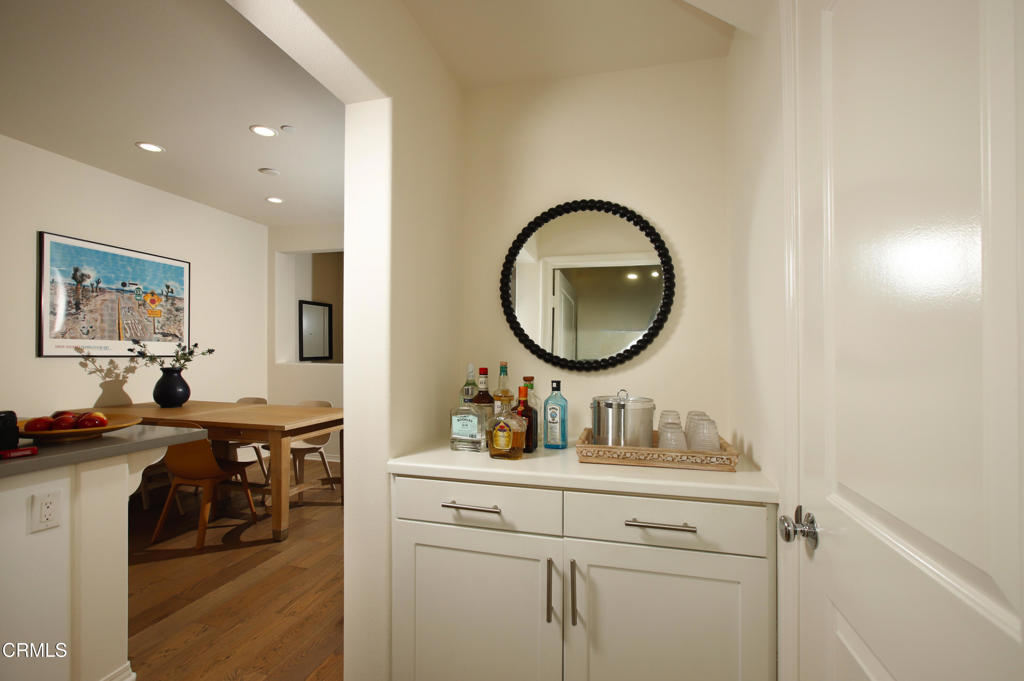 281 N Mar Vista 14 Property Photo 8