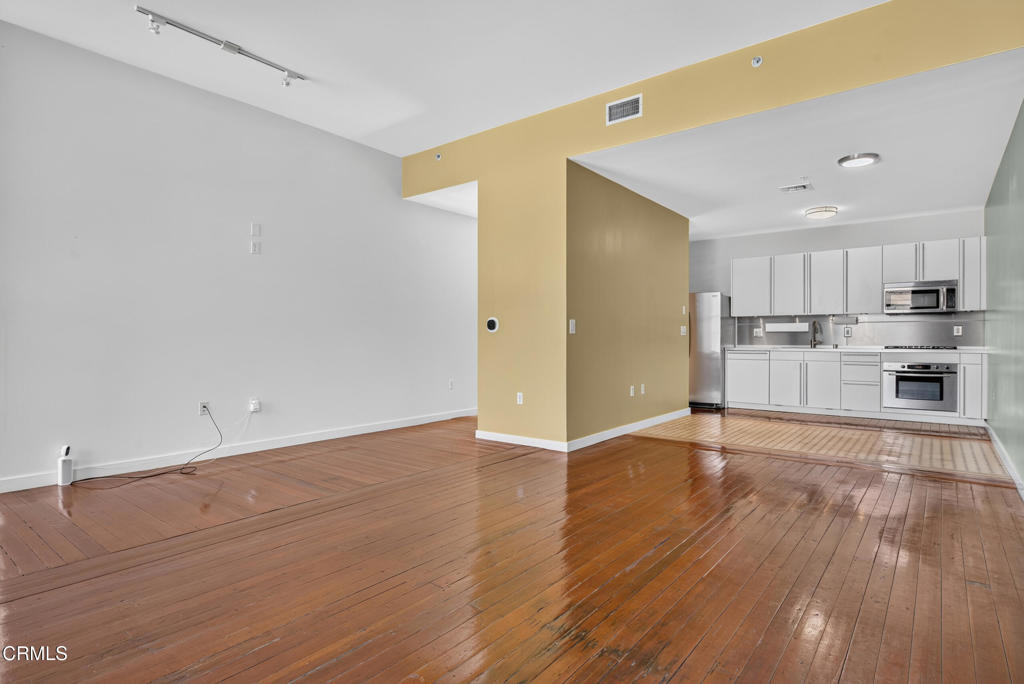 257 S Spring Street 4n Property Photo 2