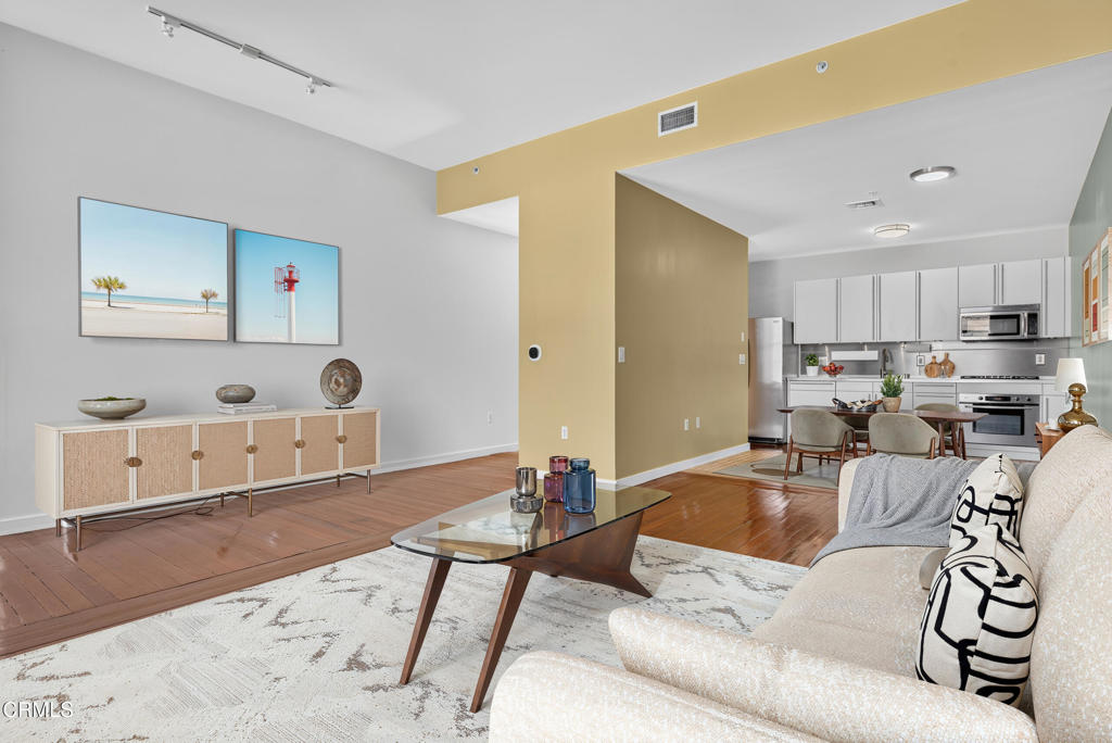 257 S Spring Street 4n Property Photo 3