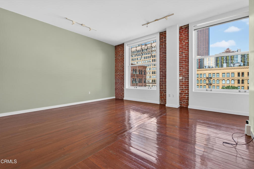 257 S Spring Street 4n Property Photo 7