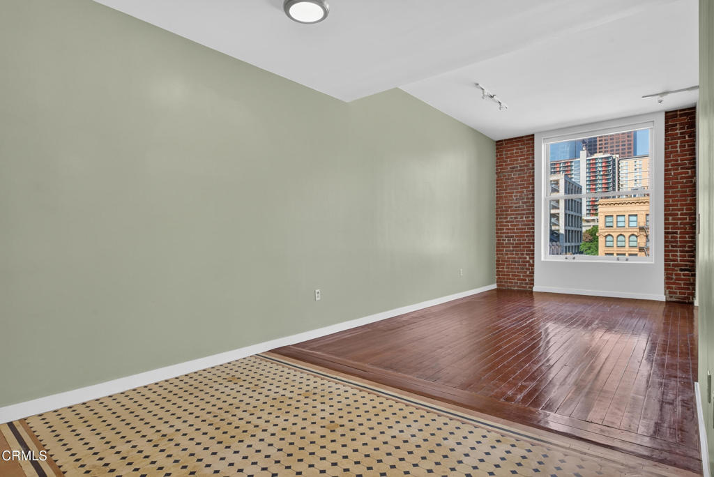 257 S Spring Street 4n Property Photo 11