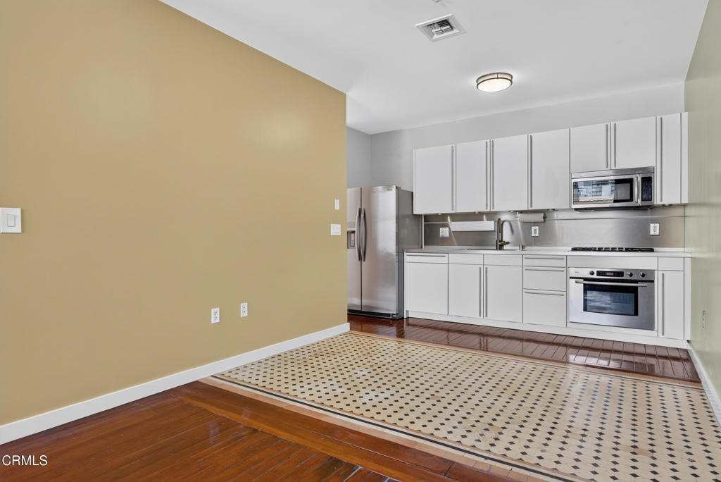 257 S Spring Street 4n Property Photo 12