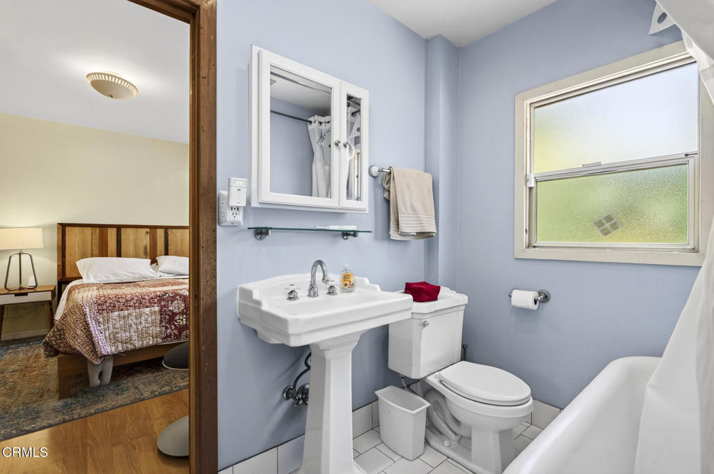 4021 Liberty Avenue N Property Photo 13