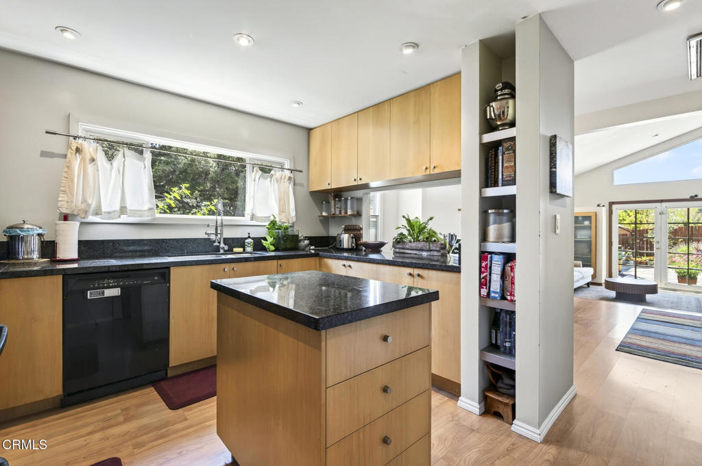 4021 Liberty Avenue N Property Photo 19