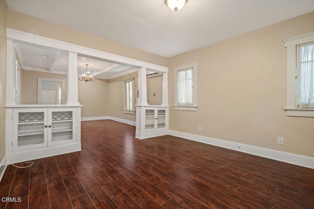 31 S Parkwood Avenue Rear Property Photo 3