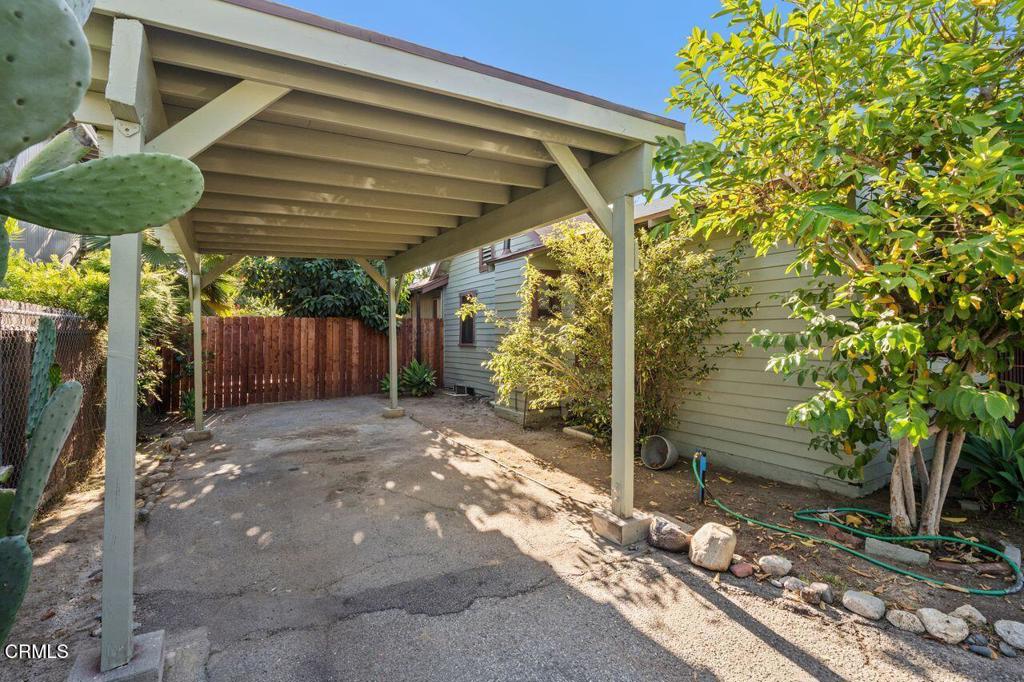 31 S Parkwood Avenue Rear Property Photo 15