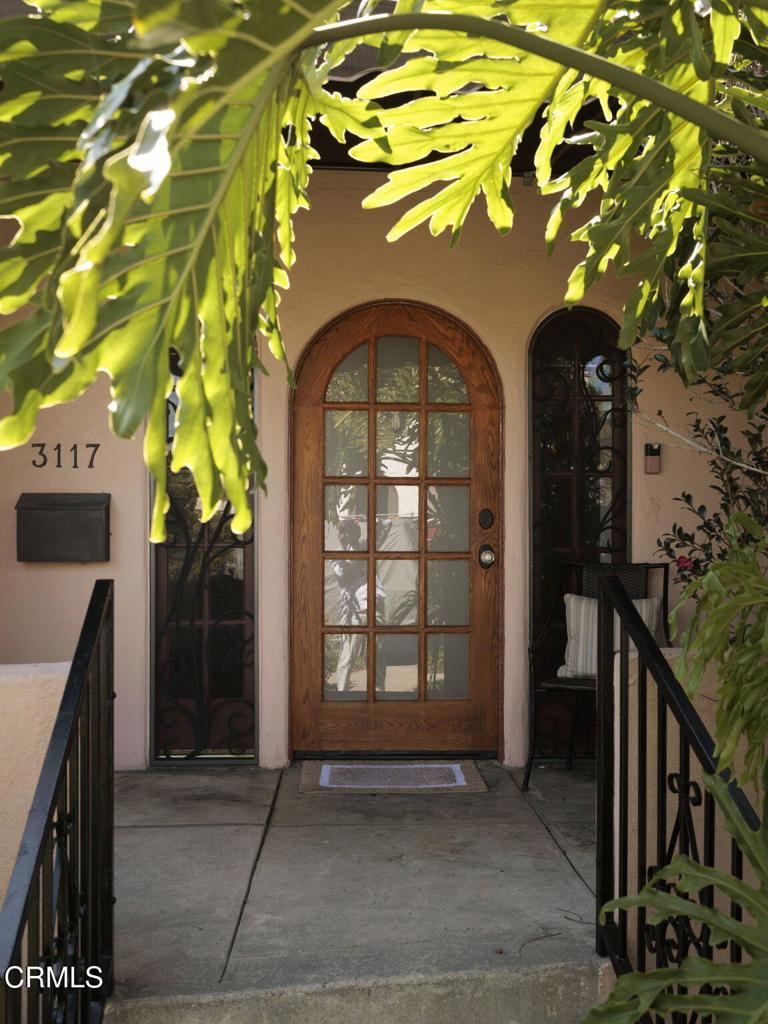 3117 Stanford Avenue Property Photo 2
