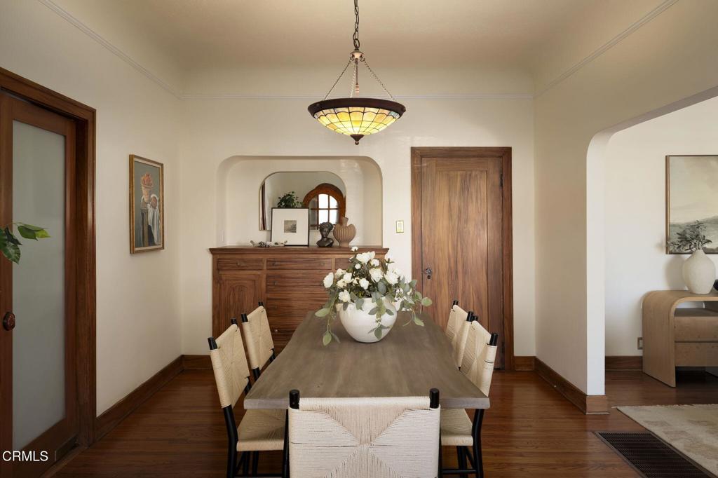 3117 Stanford Avenue Property Photo 4