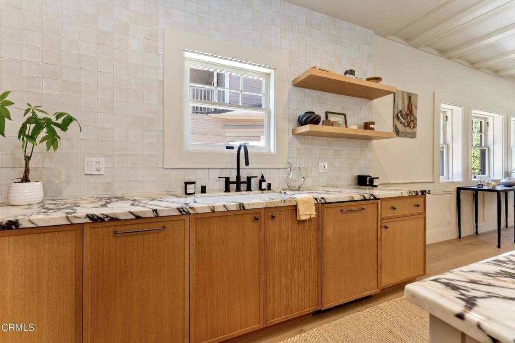 1432 Kellam Avenue Property Photo 8
