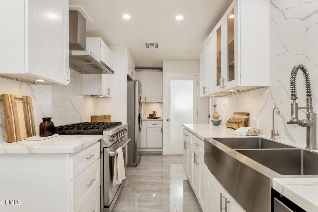 201 San Antonio Road Property Photo 8
