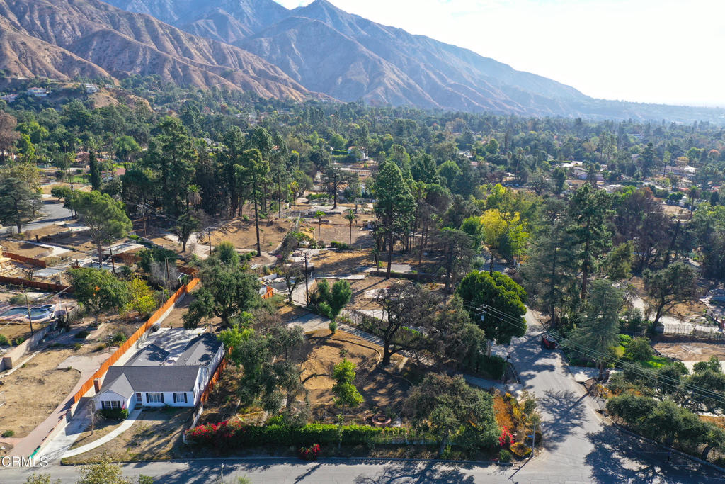 1085 Rubio Street Property Photo 6