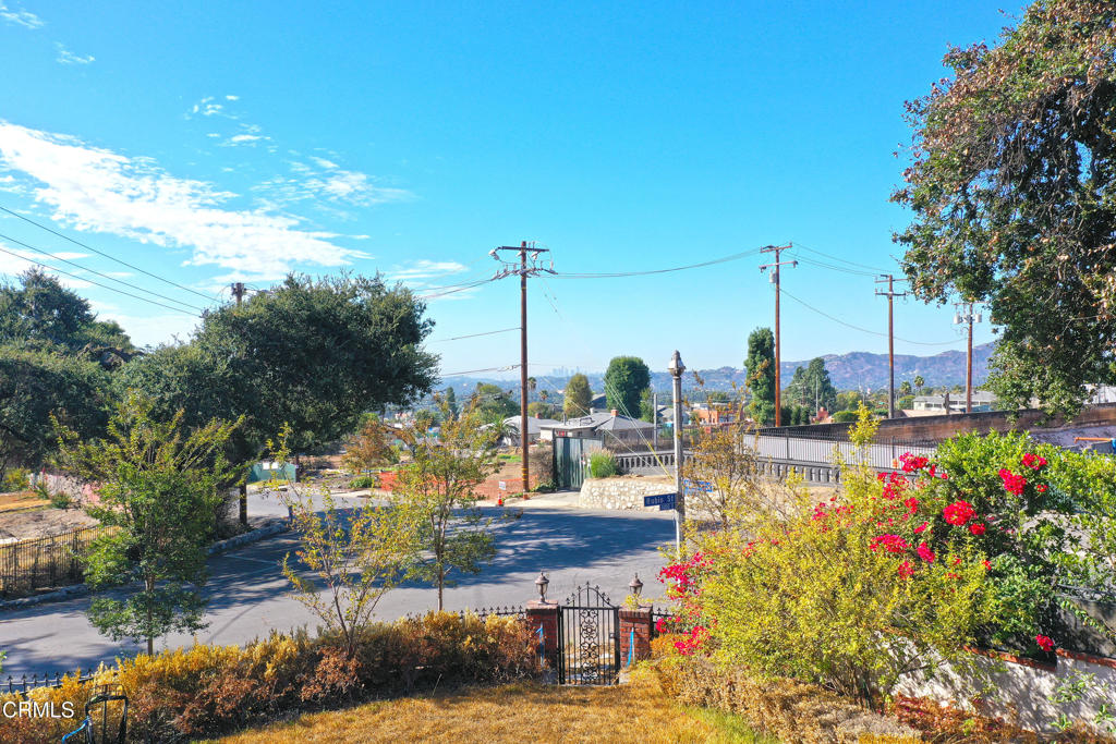 1085 Rubio Street Property Photo 20