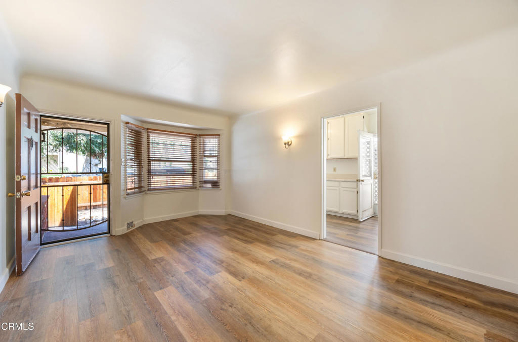 2338 Highbury Avenue Property Photo 4