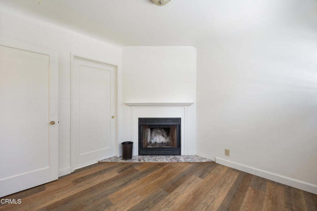 2338 Highbury Avenue Property Photo 13