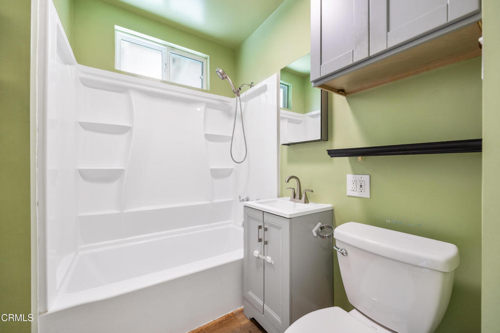 2338 Highbury Avenue Property Photo 16
