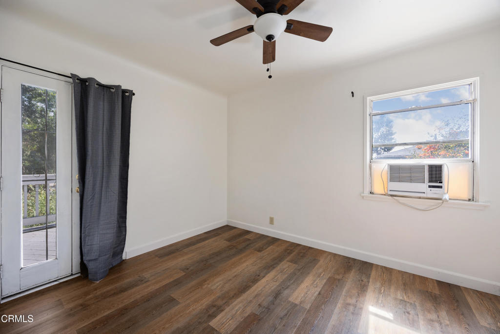 2338 Highbury Avenue Property Photo 17