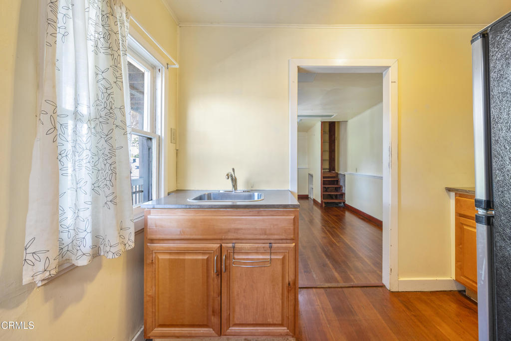2338 Highbury Avenue Property Photo 23