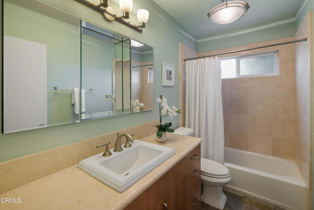 406 E Alhambra Road Property Photo 31
