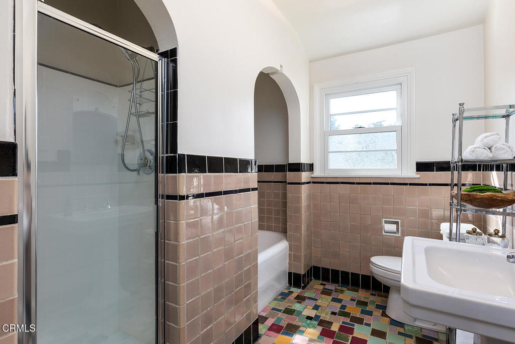 2391 Catherine Road Property Photo 30
