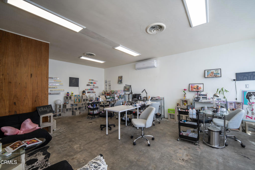 1015 S San Gabriel Boulevard Property Photo 5