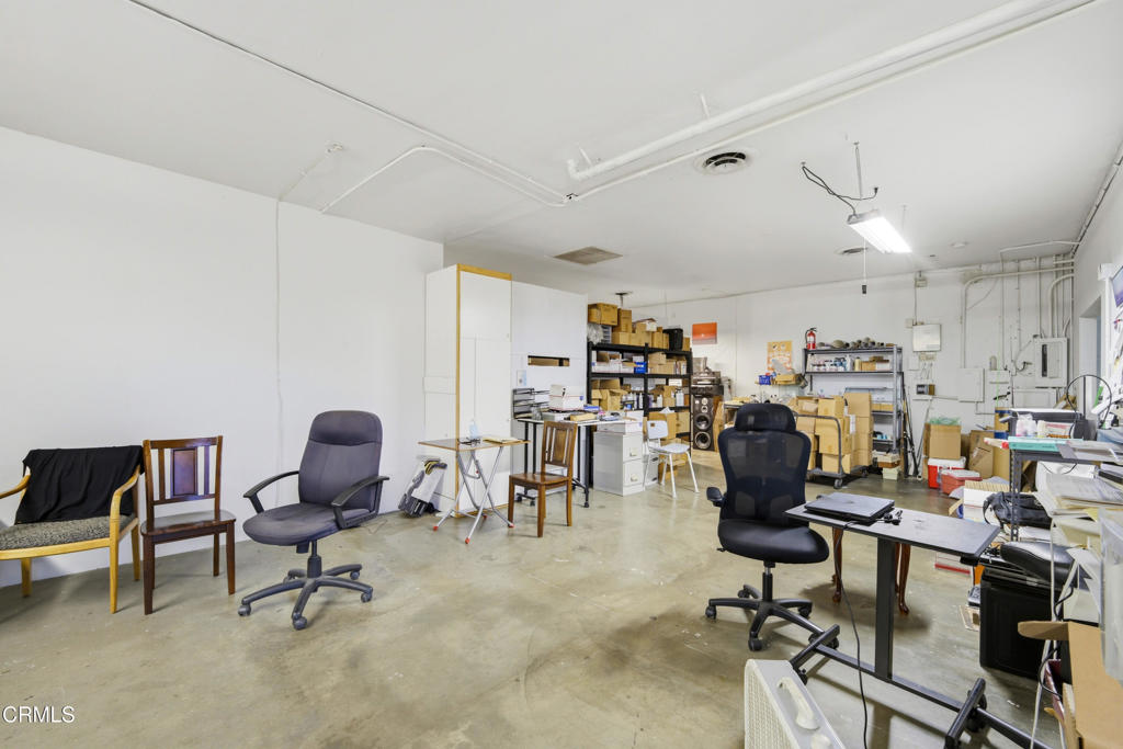 1015 S San Gabriel Boulevard Property Photo 10