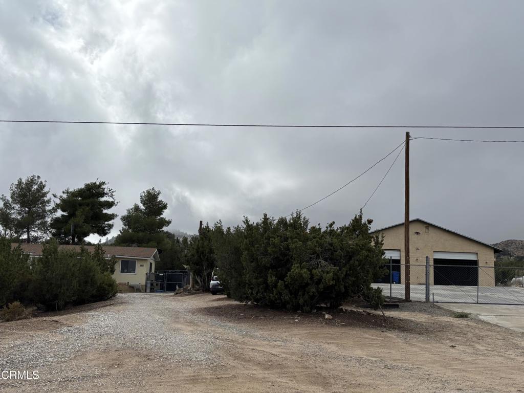 1631 Hollister Road Property Photo 12