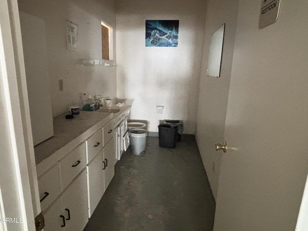 1631 Hollister Road Property Photo 16