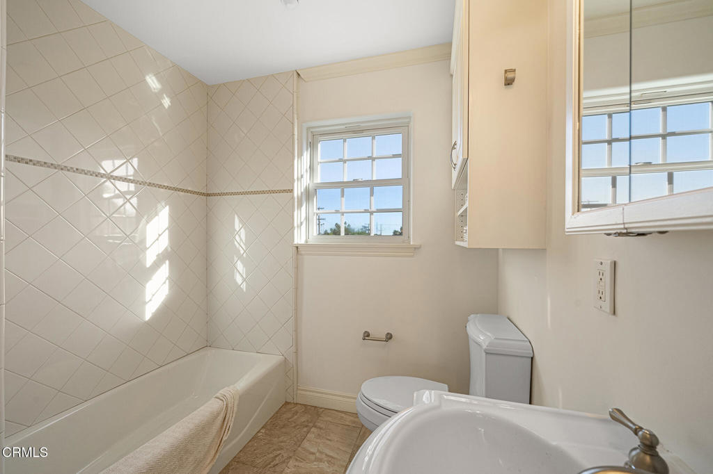 528 Dobbins Drive Property Photo 32
