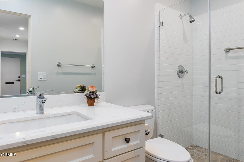 1225 N Granada Avenue 40 Property Photo 20
