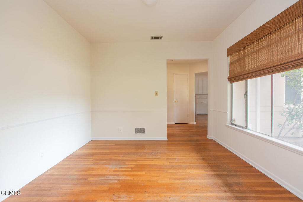 710 S Grand Avenue Property Photo 5
