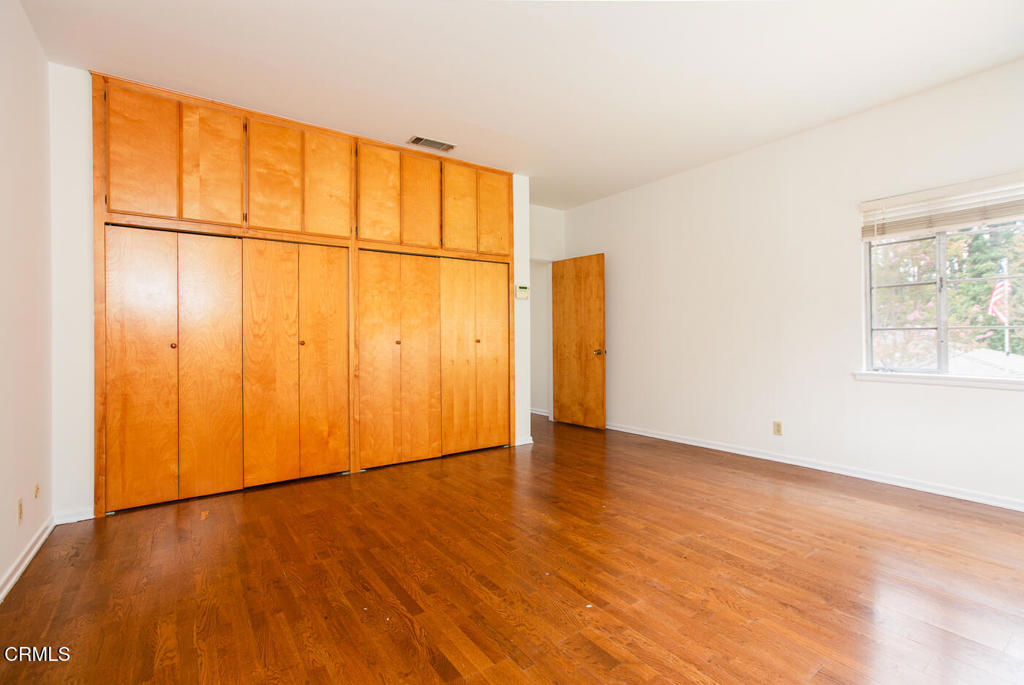 710 S Grand Avenue Property Photo 19