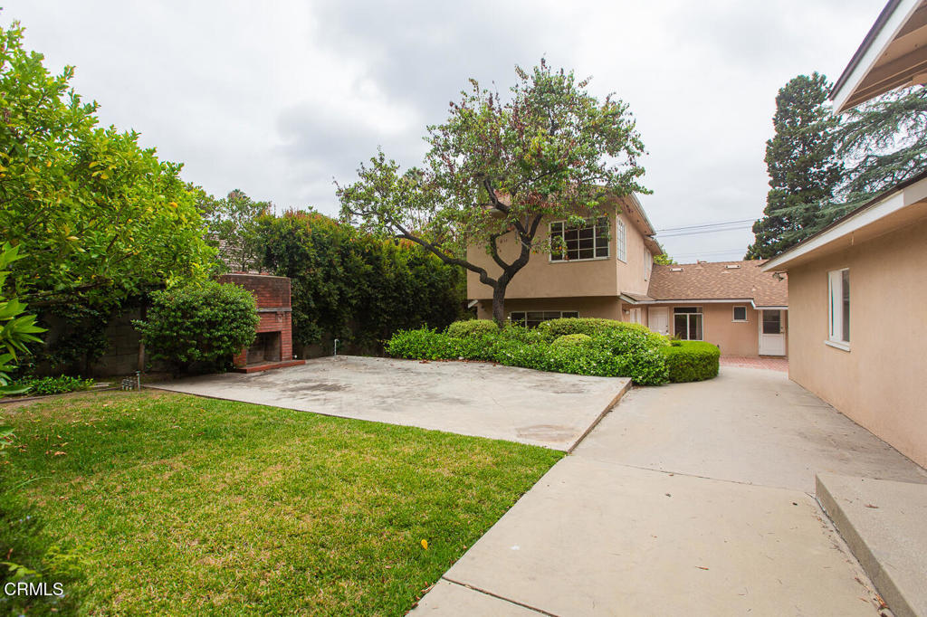 710 S Grand Avenue Property Photo 24