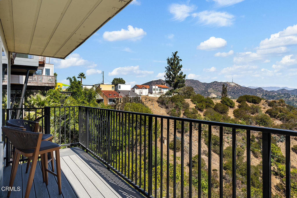 6936 Pacific View Drive Property Photo 5