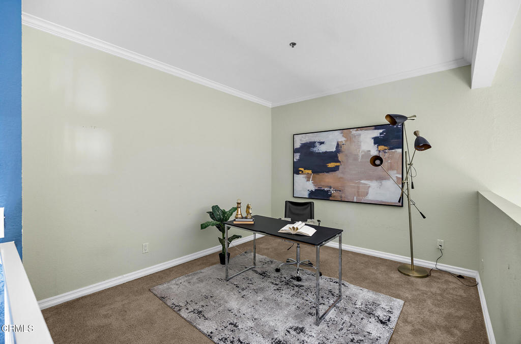 156 S Oak Knoll Avenue 305 Property Photo 16
