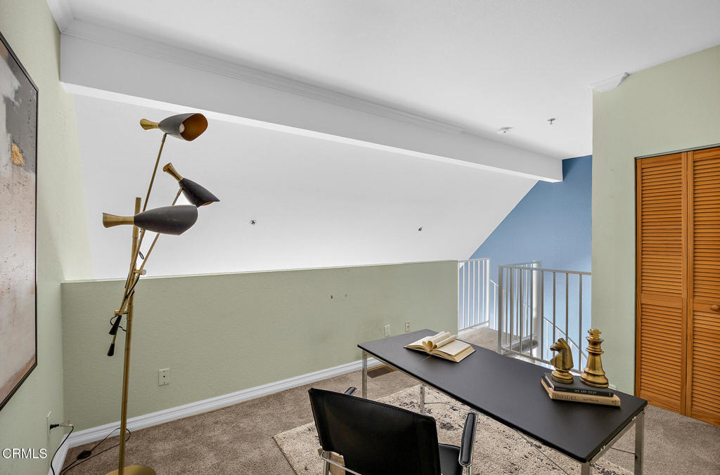156 S Oak Knoll Avenue 305 Property Photo 17