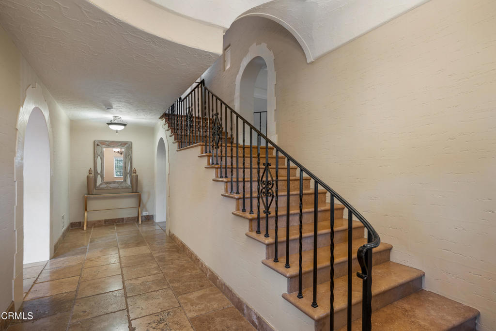 401 Patrician Way Property Photo 2