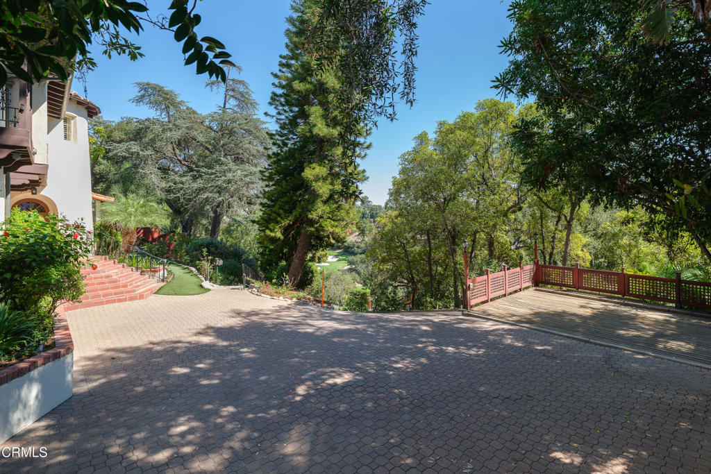 401 Patrician Way Property Photo 57