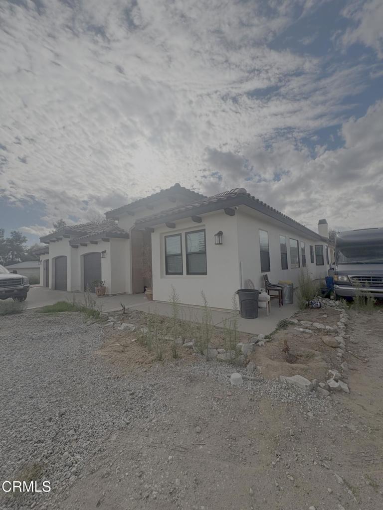 10026 E Avenue S-8 Property Photo 2