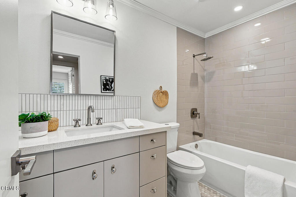121 Arlington Drive 8 Property Photo 20