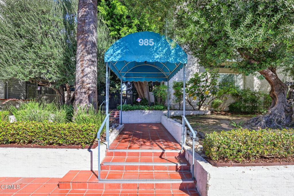 985 E California Boulevard 308 Property Photo 1