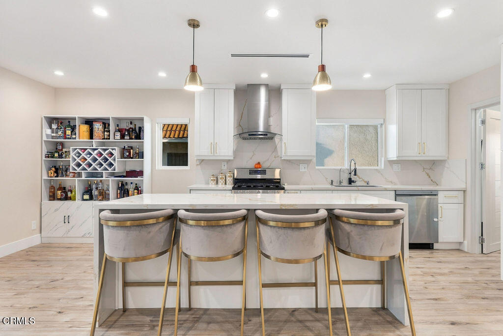 2018 W Kenneth Road Property Photo 13