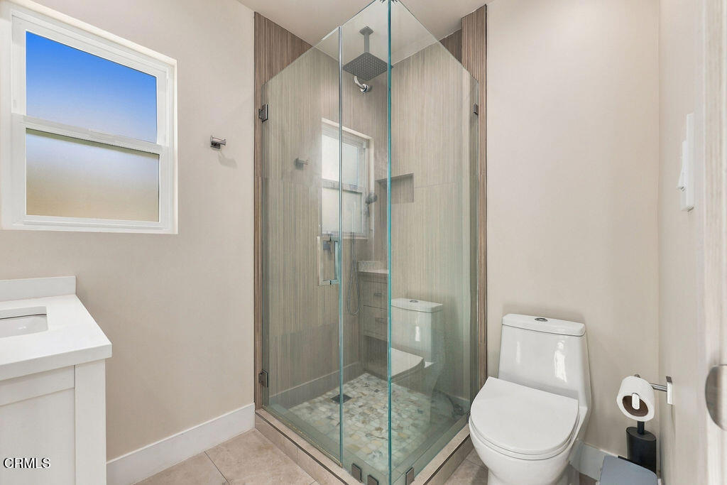 2018 W Kenneth Road Property Photo 28